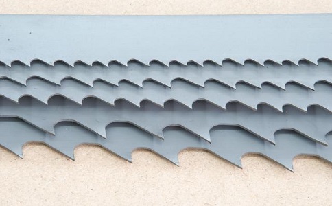 安徽带锯床上的钢丝刷，对于带锯条的重要性
